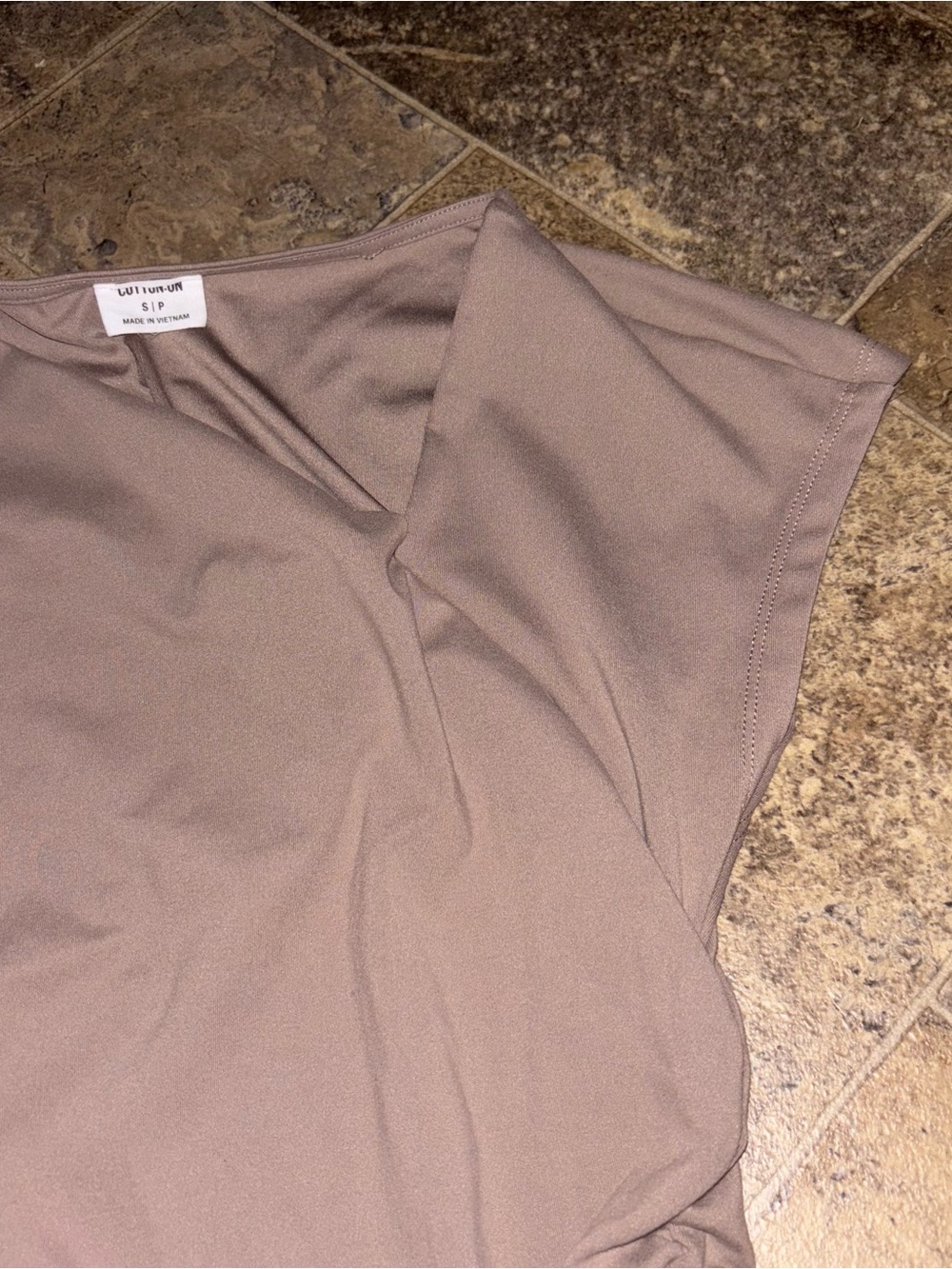 Cotton On Taupe Cap-Sleeve Ruched Crop Top - Picture 5 of 10
